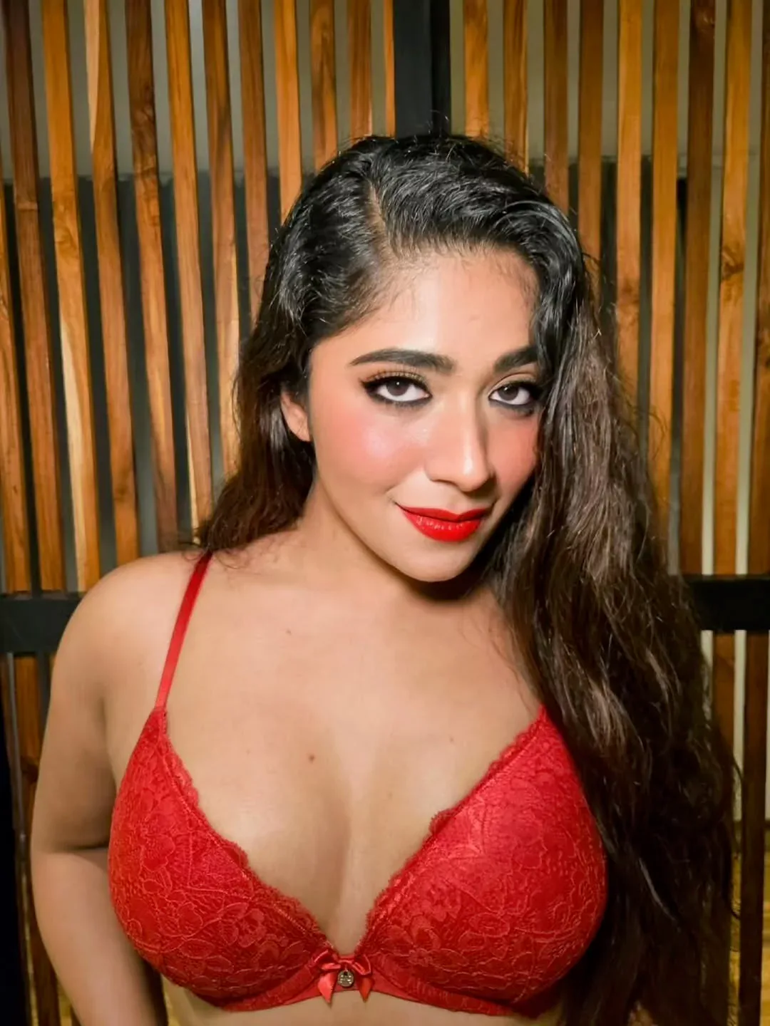 Piyali Independent Teen Escort