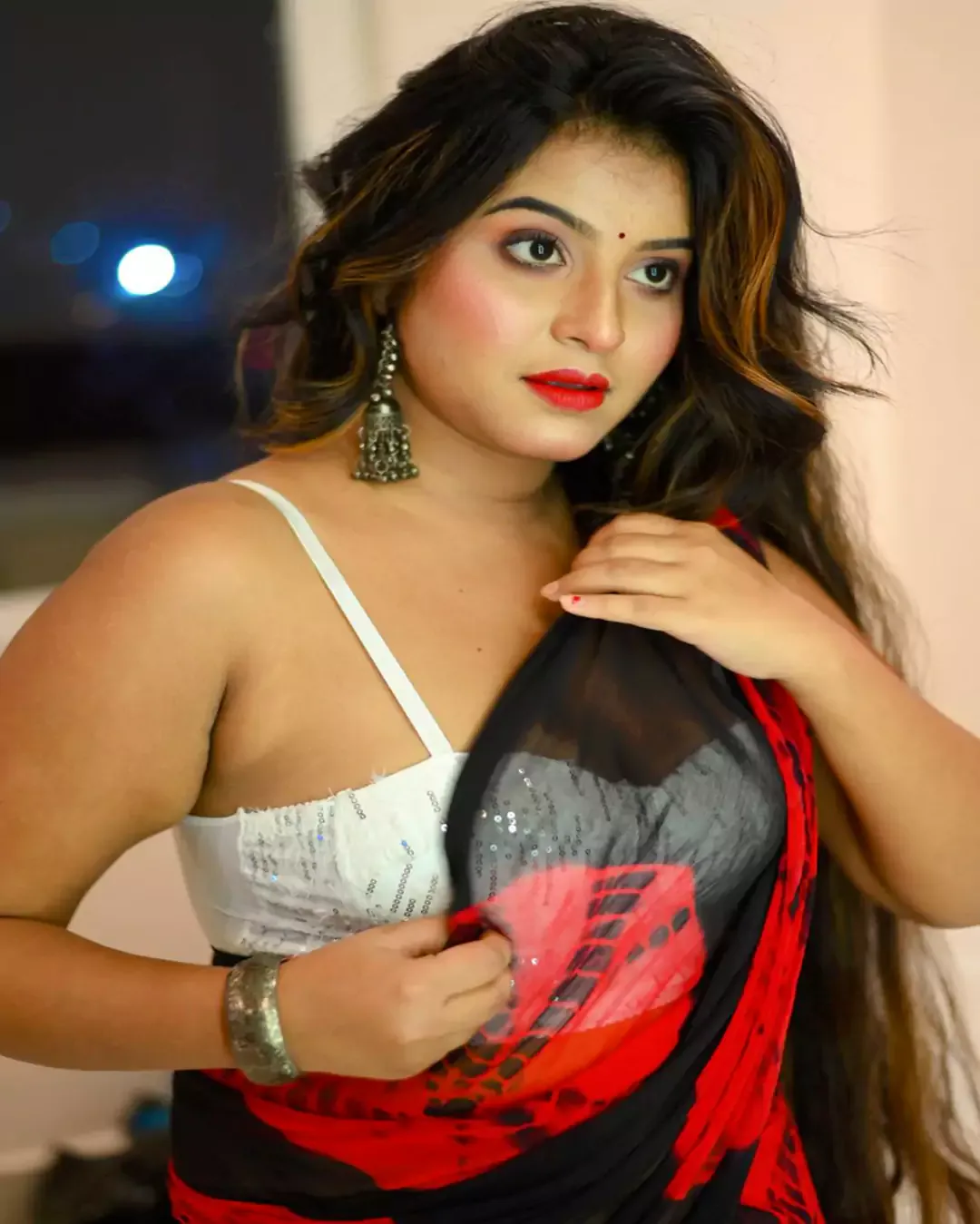 Priyanka Housewife Escort