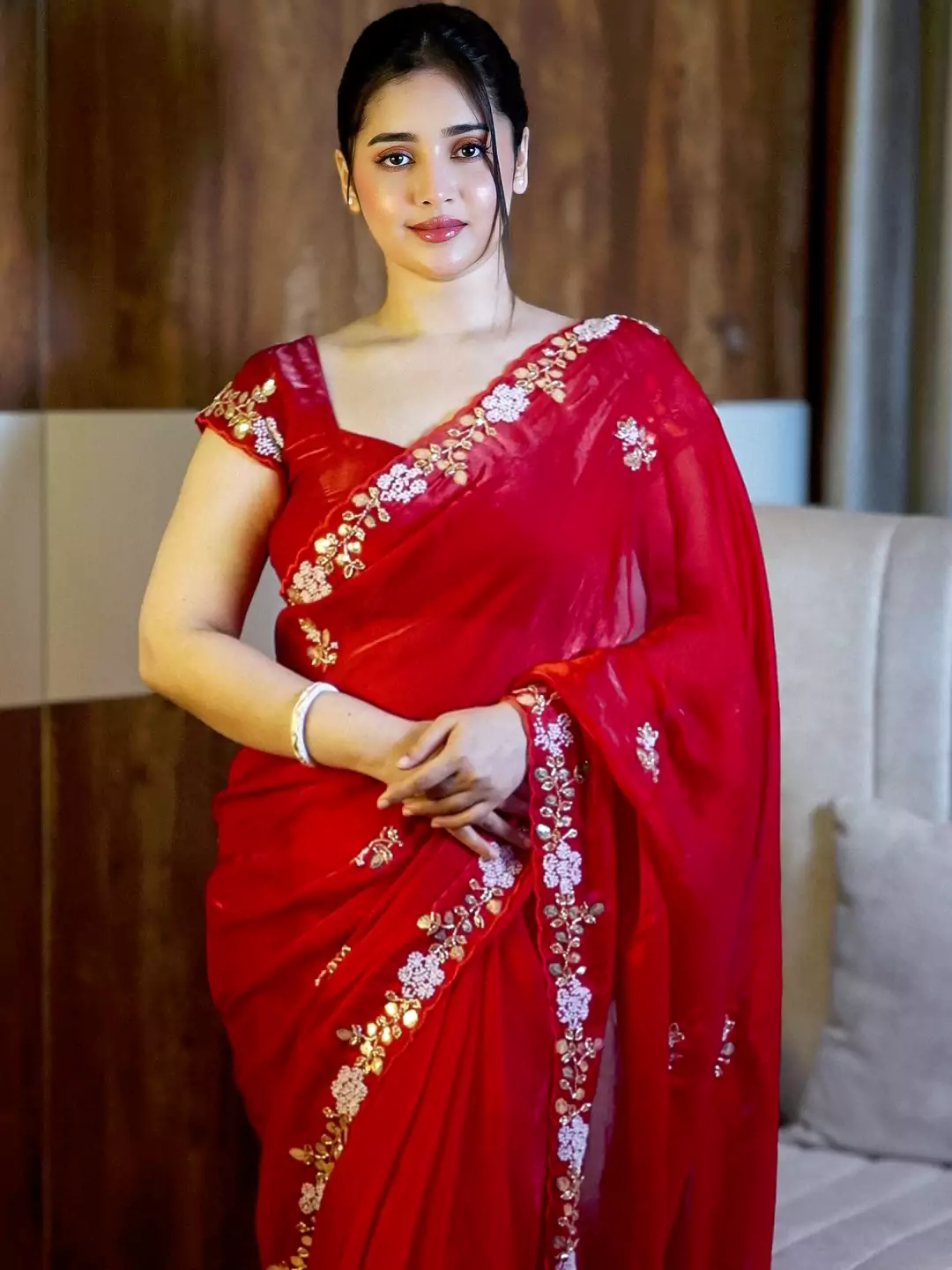 Prianka Bengali Independent Escort in Kolkata
