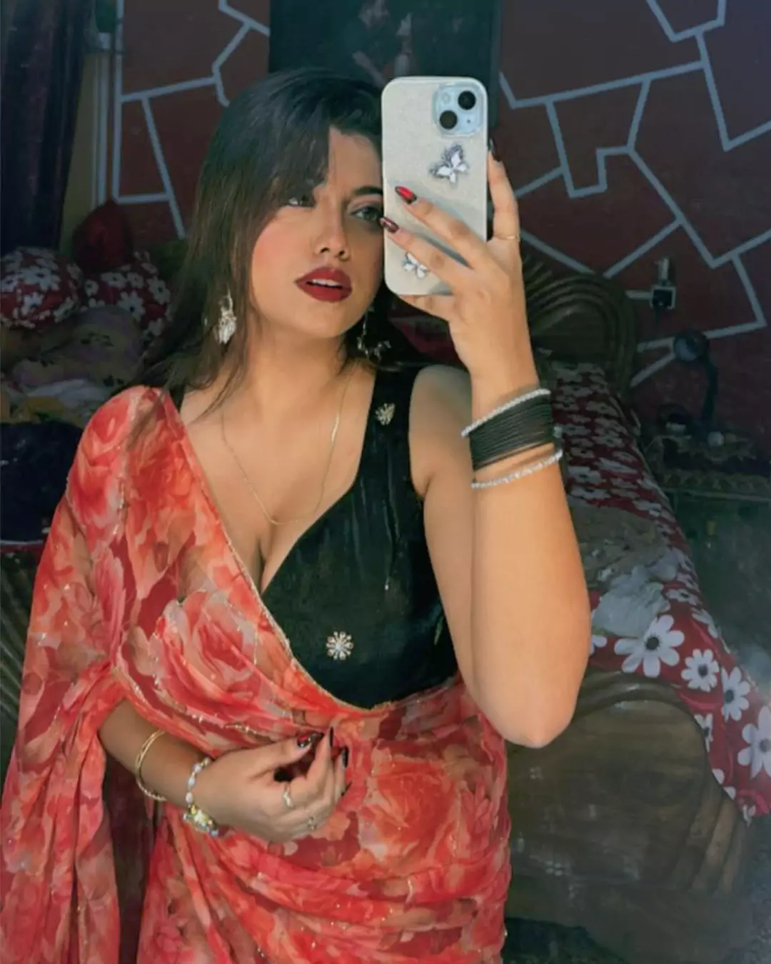 Vrishti Busty Escorts
